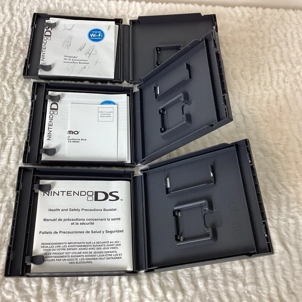 Lot of 14 NINTENDO DS Cases & Manuals Only - NO GAMES Lego Duty Dogs Star Wars +